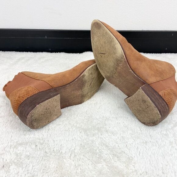 Coconuts by Matisse Suede Leather Booties - Picture 7 of 7